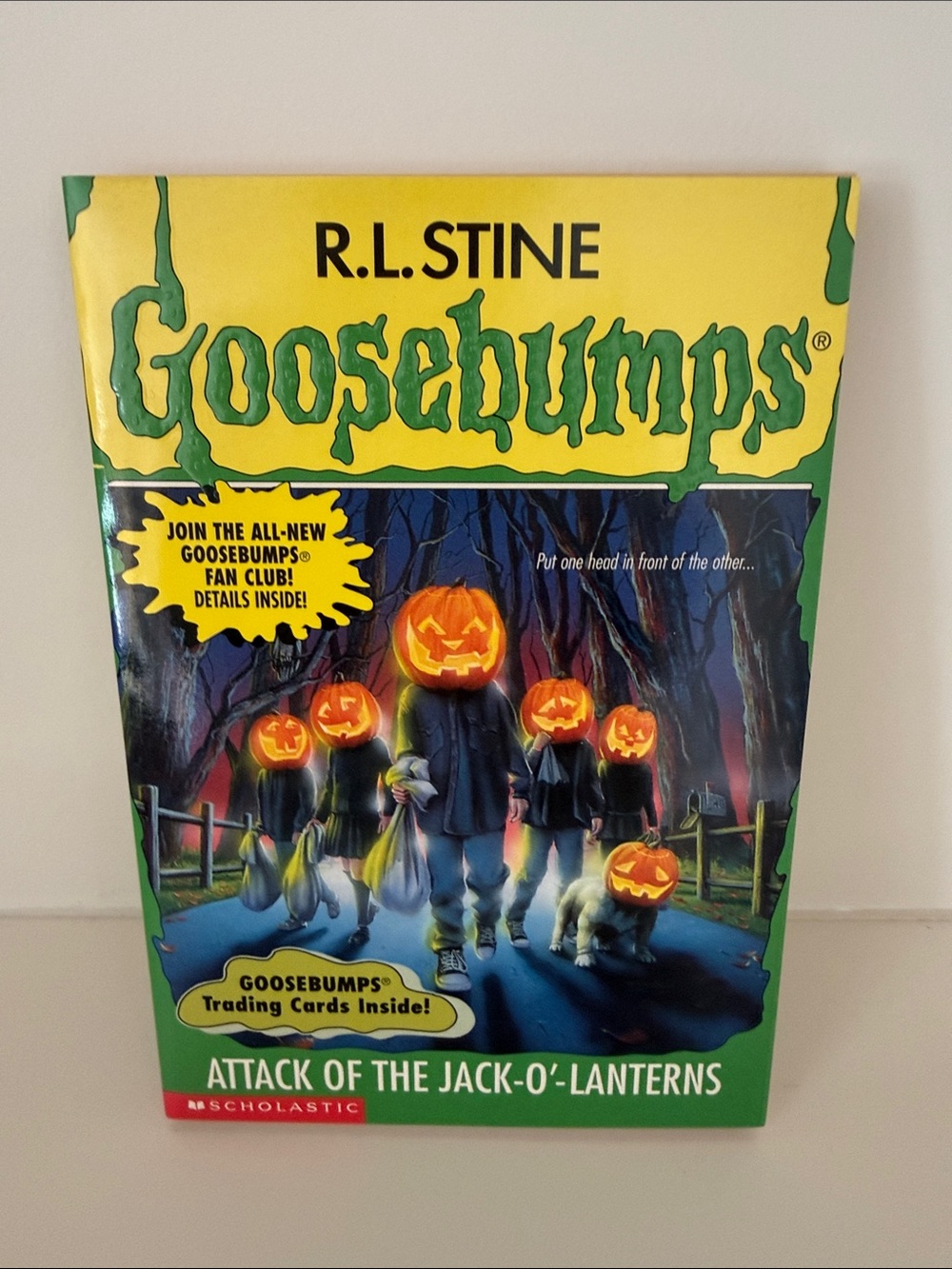 Goosebumps Attack of the Jack O Lanterns with Bookmark and Trading Cards